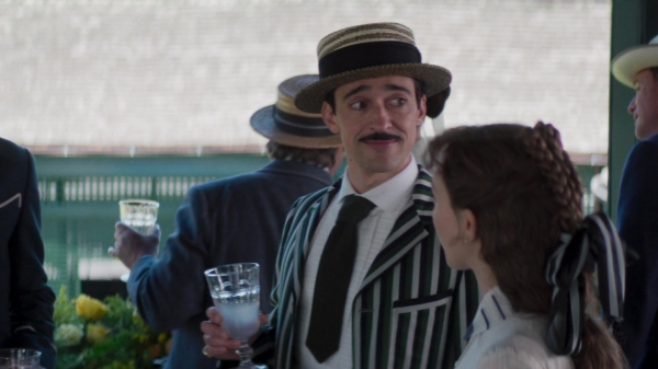 Click to view full size image
==============
The_Gilded_Age_S01E08_Tucked_Up_In_Newport_1080p__3957.jpg The_Gilded_Age_S01E08_Tucked_Up_In_Newport_1080p__3957.jpg