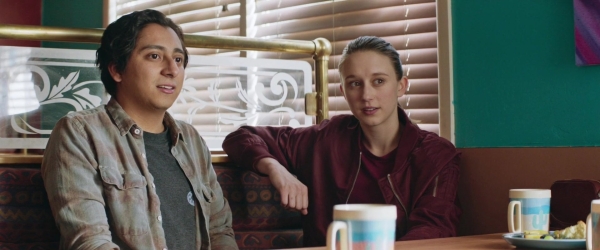 TheLongDumbRoad_1080p_0818.jpg