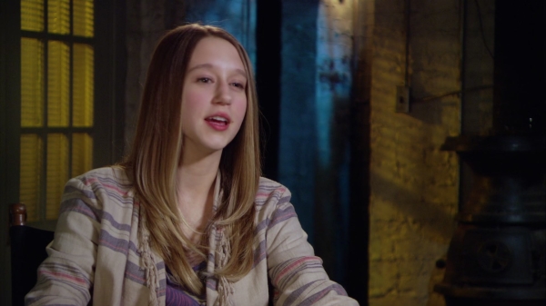 BehindFright_TheMakingOfAHS_Featurette_1155.jpg