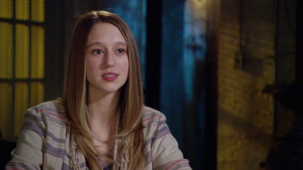 BehindFright_TheMakingOfAHS_Featurette_3365.jpg