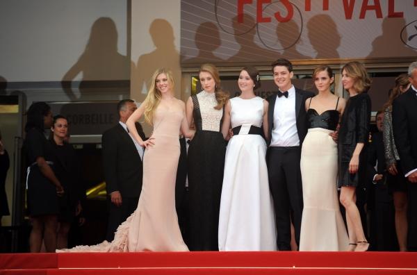 Click to view full size image
==============
TheBlingRing_Premiere_Cannes_2013_283629.jpg TheBlingRing_Premiere_Cannes_2013_283629.jpg