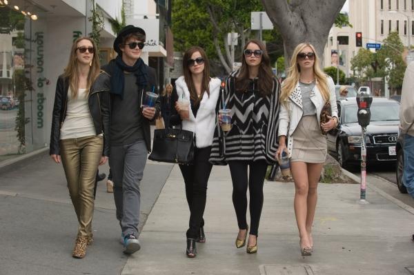 TheBlingRing_Stills_2013_28129.jpg