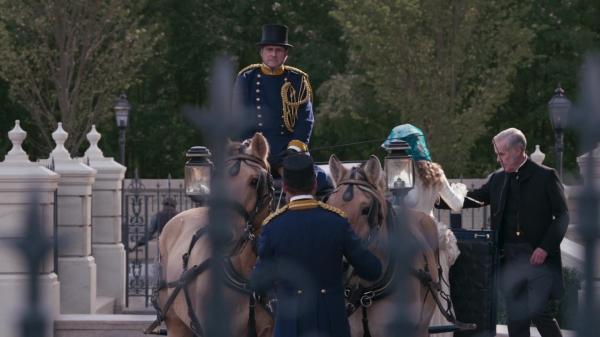 The_Gilded_Age_S01E01_Never_The_New_1080p_05866.jpg