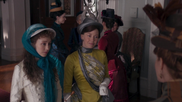 Click to view full size image
==============
The_Gilded_Age_S01E01_Never_The_New_1080p_05987.jpg The_Gilded_Age_S01E01_Never_The_New_1080p_05987.jpg