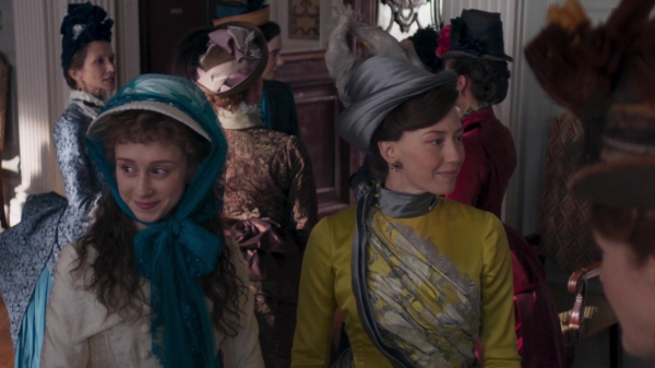 Click to view full size image
==============
The_Gilded_Age_S01E01_Never_The_New_1080p_06224.jpg The_Gilded_Age_S01E01_Never_The_New_1080p_06224.jpg