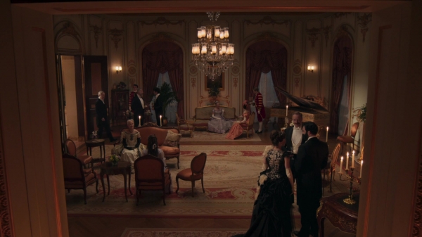 Click to view full size image
==============
The_Gilded_Age_S01E01_Never_The_New_1080p_09704.jpg The_Gilded_Age_S01E01_Never_The_New_1080p_09704.jpg