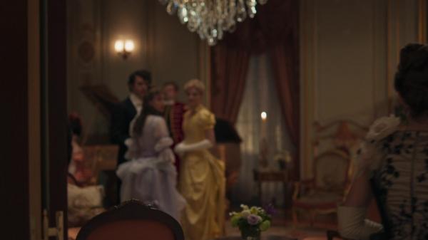 Click to view full size image
==============
The_Gilded_Age_S01E01_Never_The_New_1080p_09986.jpg The_Gilded_Age_S01E01_Never_The_New_1080p_09986.jpg