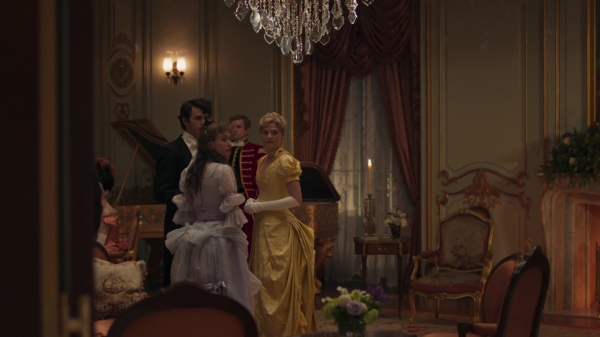 The_Gilded_Age_S01E01_Never_The_New_1080p_09989.jpg
