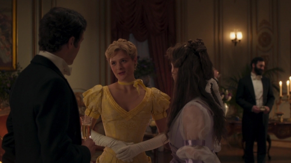 Click to view full size image
==============
The_Gilded_Age_S01E01_Never_The_New_1080p_10015.jpg The_Gilded_Age_S01E01_Never_The_New_1080p_10015.jpg