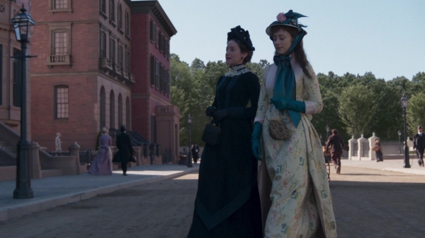 Click to view full size image
==============
The_Gilded_Age_S01E03_Face_The_Music_1080p_0460.jpg The_Gilded_Age_S01E03_Face_The_Music_1080p_0460.jpg