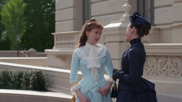 Click to view full size image
==============
The_Gilded_Age_S01E04_A_Long_Ladder_1080p_1781.jpg The_Gilded_Age_S01E04_A_Long_Ladder_1080p_1781.jpg