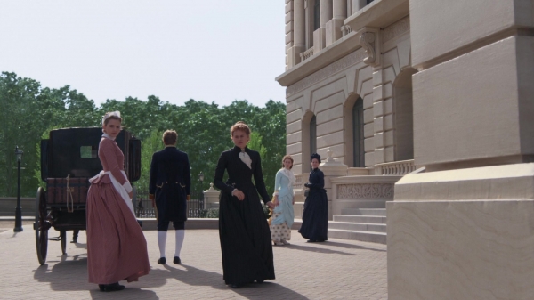 Click to view full size image
==============
The_Gilded_Age_S01E04_A_Long_Ladder_1080p_1821.jpg The_Gilded_Age_S01E04_A_Long_Ladder_1080p_1821.jpg