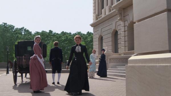 The_Gilded_Age_S01E04_A_Long_Ladder_1080p_1823.jpg