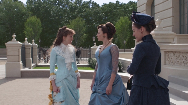 Click to view full size image
==============
The_Gilded_Age_S01E04_A_Long_Ladder_1080p_1871.jpg The_Gilded_Age_S01E04_A_Long_Ladder_1080p_1871.jpg
