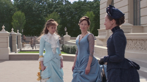 Click to view full size image
==============
The_Gilded_Age_S01E04_A_Long_Ladder_1080p_1894.jpg The_Gilded_Age_S01E04_A_Long_Ladder_1080p_1894.jpg