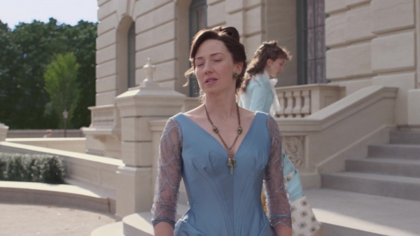 Click to view full size image
==============
The_Gilded_Age_S01E04_A_Long_Ladder_1080p_1906.jpg The_Gilded_Age_S01E04_A_Long_Ladder_1080p_1906.jpg