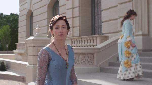The_Gilded_Age_S01E04_A_Long_Ladder_1080p_1913.jpg