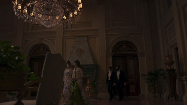 Click to view full size image
==============
The_Gilded_Age_S01E04_A_Long_Ladder_1080p_3678.jpg The_Gilded_Age_S01E04_A_Long_Ladder_1080p_3678.jpg