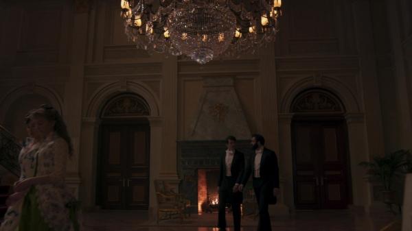 The_Gilded_Age_S01E04_A_Long_Ladder_1080p_3685.jpg