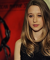 TaissaFarmiga_AHS_Season1_Premiere_2011_28429~0.jpg