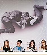 TheBlingRing_PressConference_Cannes_2013_28129.jpg